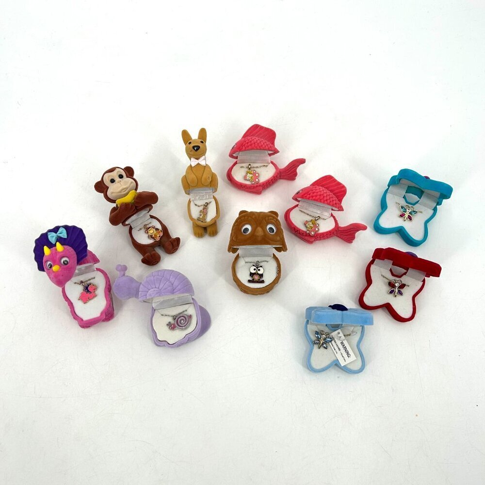 NWOT Set Of 10 Girl's Animal Necklaces And Matching Jewelry Holders Party Favors